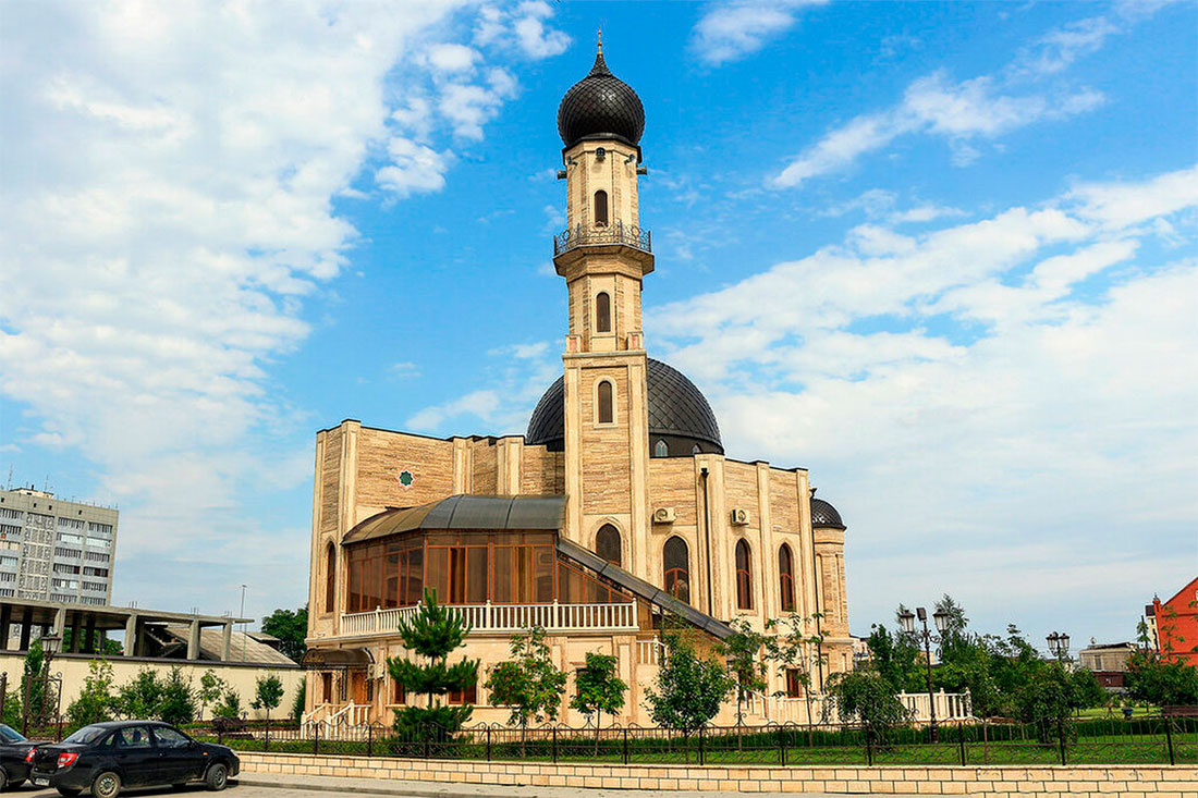 Мечеть для них. Шейх Денис Арсанов.